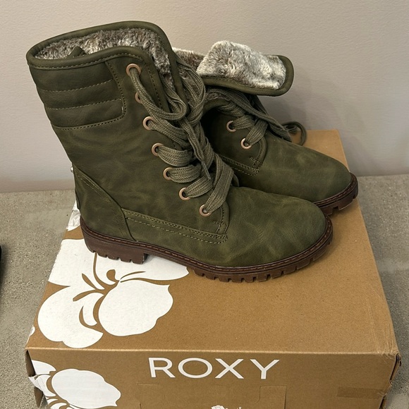 Roxy Aldean Olive Combat Boot - Picture 1 of 6